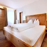 Garni Monte 3* Kartitsch