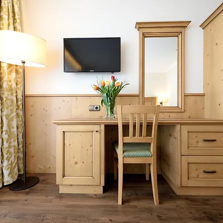 Apartmanhotel Garni Monte 3*