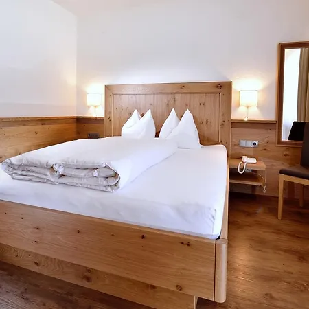Aparthotel B&B Monte 3* Kartitsch
