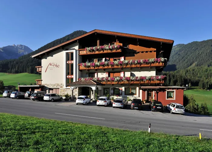 Garni Monte كارتياسش