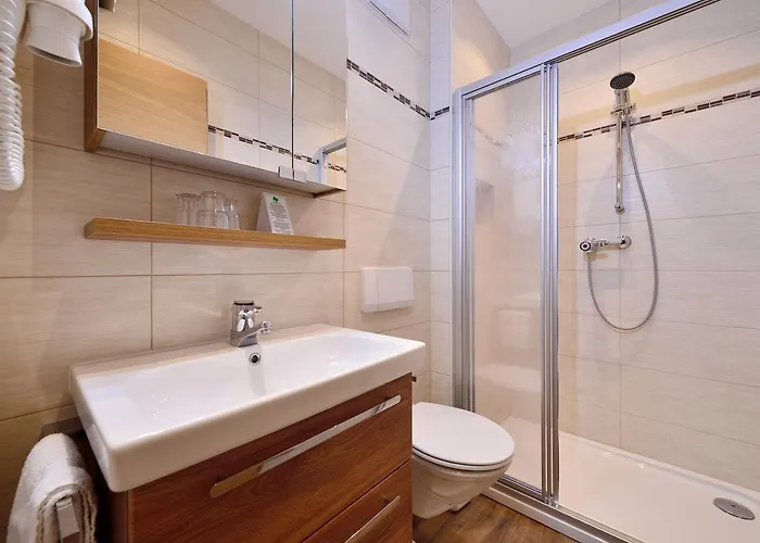 Garni Monte 3* كارتياسش