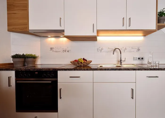 Garni Monte كارتياسش